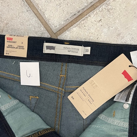 Levi’s bootcut 512. Dark denim. Never worn. Excellent shape - Picture 3 of 4